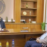الرئيس الزُبيدي يطّلع على سير العمل بوزارة الخدمة المدنية