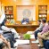 الرئيس الزُبيدي يطّلع على سير عمل اللجنة العُليا للإغاثة والأعمال الإنسانية.